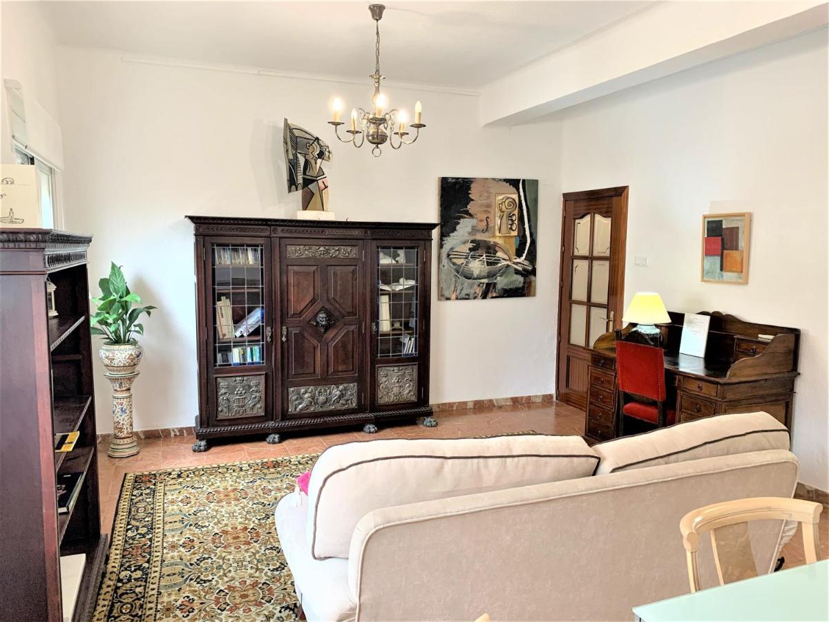 Wide And Traditional- 2Bd 1Bth- Gavidia Seville Exterior photo