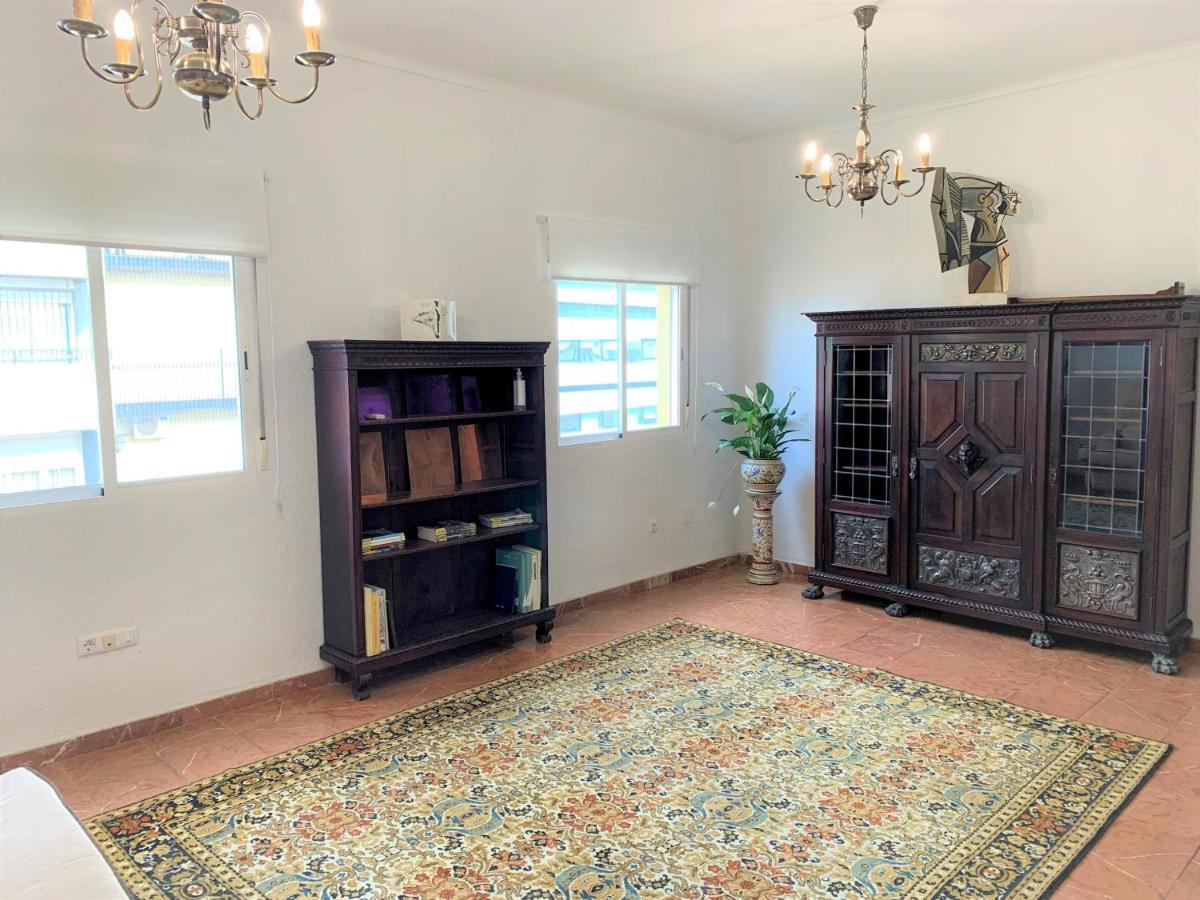 Wide And Traditional- 2Bd 1Bth- Gavidia Seville Exterior photo